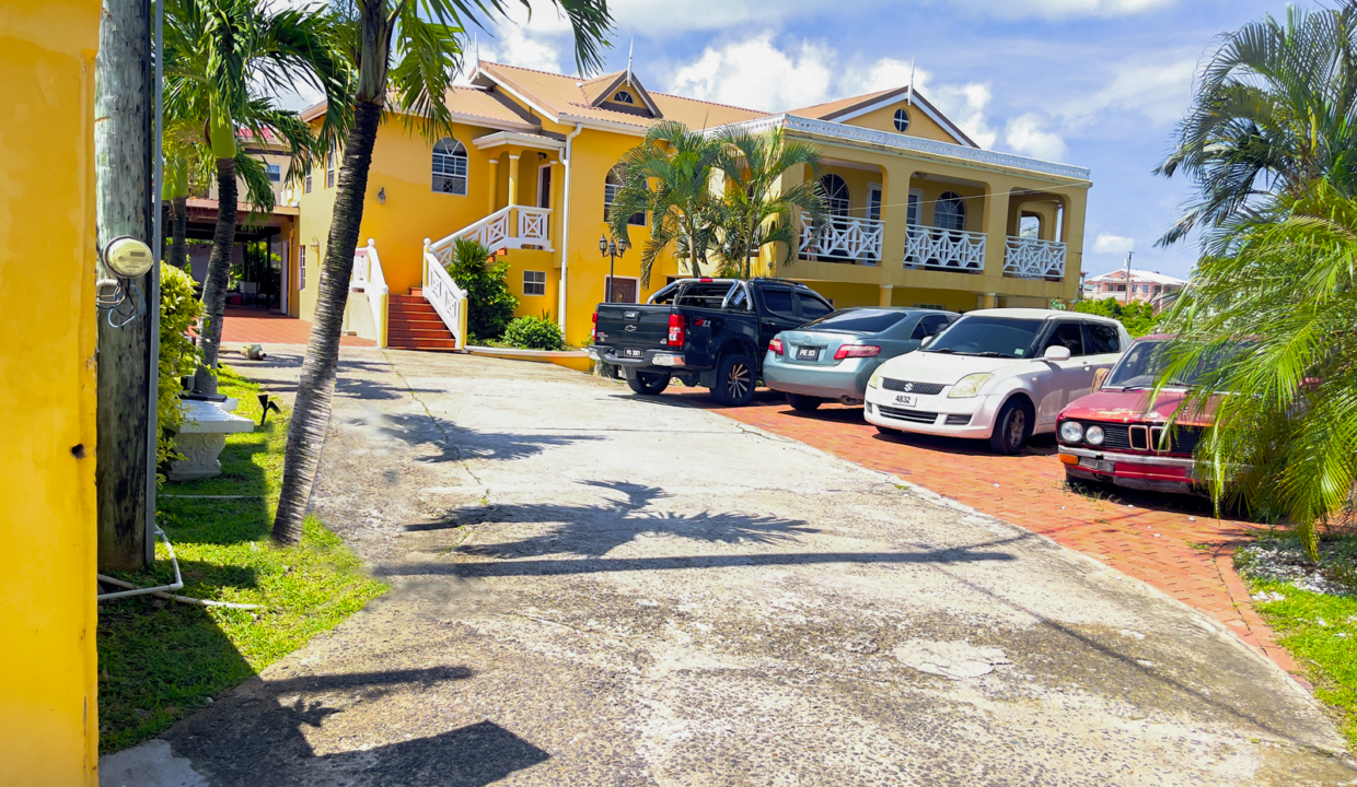 St-Lucia---black-bay---Villa---pinnacle-real-estate-front-new